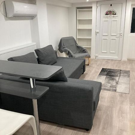 Dobozi Apartman ديبريتْسين المظهر الخارجي الصورة